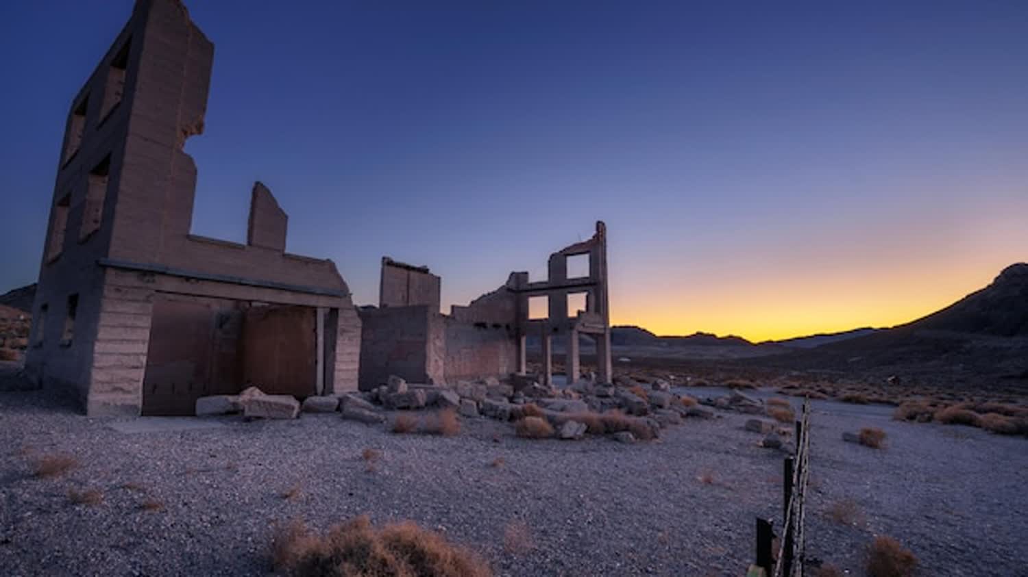 Combining Seven Magic Mountains and Goodsprings on One Day Trip